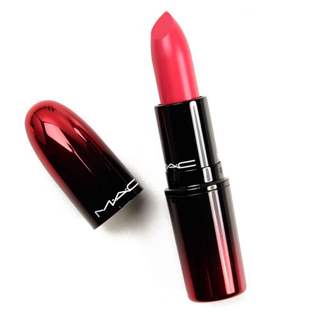 Mac ‘Love me’ lipstick